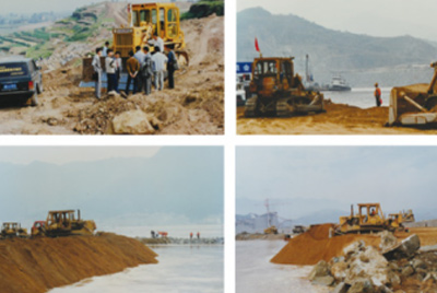 TY220榮獲國內(nèi)大馬力推土機1000小時試驗質(zhì)量第一名。